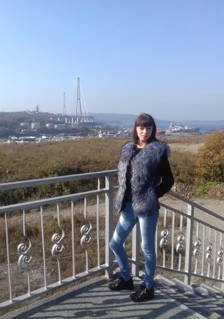 Я Катя, 37, из Владивостока, ищу знакомства на одну ночь