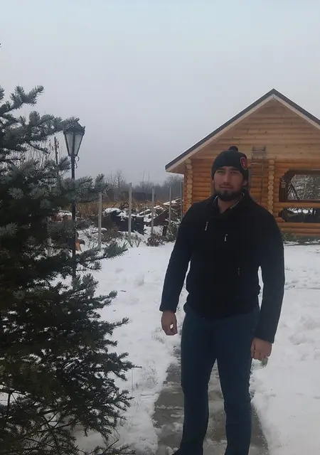 Расул из Воткинска, мне 36, познакомлюсь для приятного времяпровождения