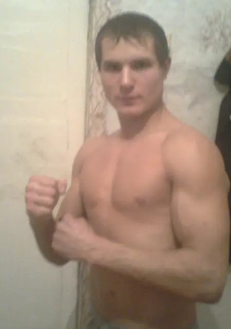 Я Саня, 35, знакомлюсь для дружбы в Калачинске