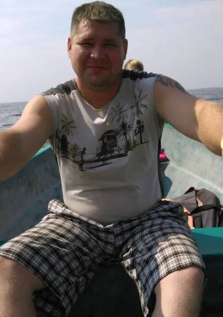 Валентин из Карагая, ищу на сайте знакомства на одну ночь