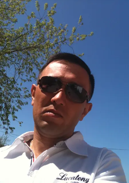 Мухамед из Королева, ищу на сайте знакомства на одну ночь