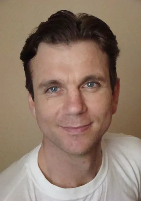 Джони из Ижевска, мне 44, познакомлюсь на одну ночь