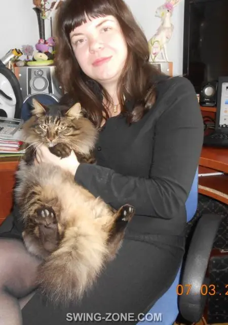 Я Анюта И Дима, 42 років, знайомлюсь на одну ніч у Одеса