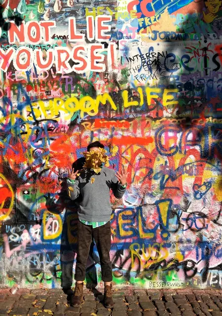 Денис из Балакова, мне 44, познакомлюсь на одну ночь