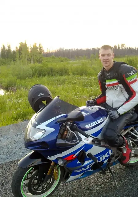 Я Dmitrii, 41, из Нефтеюганска, ищу знакомство для постоянных отношений