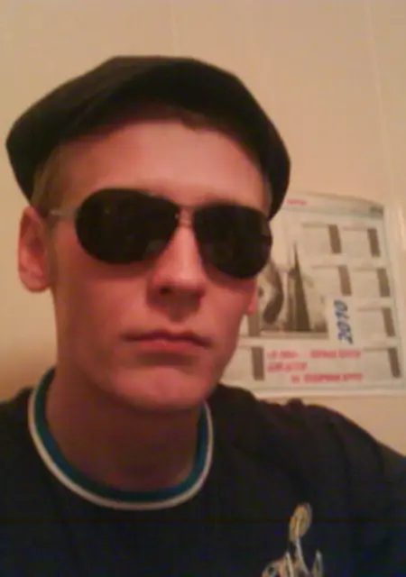 Артур из Лабытнанги, мне 39, познакомлюсь для дружбы