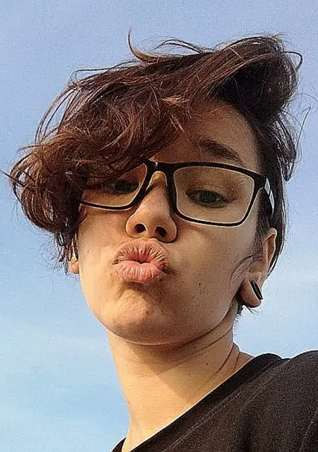 Я Александра, 26, знакомлюсь без обязательств в Брянске