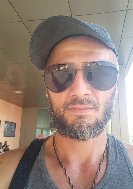 Сослан из Тулы, мне 40, познакомлюсь без обязательств