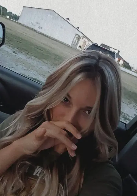 Виктория из Кемерово, мне 28, познакомлюсь на одну ночь