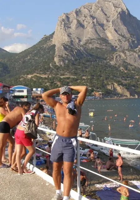 Александр из Кривого Рога, мне 49, познакомлюсь на одну ночь