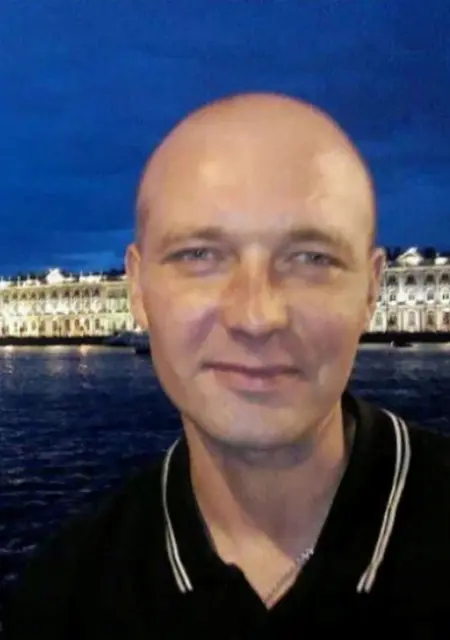 Виталий из Санкт-Петербурга, мне 46, познакомлюсь для открытые отношения