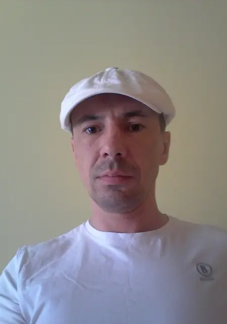 Данил из Надыма, ищу на сайте знакомства на одну ночь