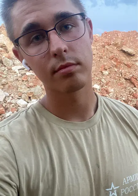 Данил из Воскресенска, мне 21, познакомлюсь на одну ночь