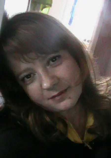 Я Сашенька, 45, знакомлюсь без обязательств в Омске