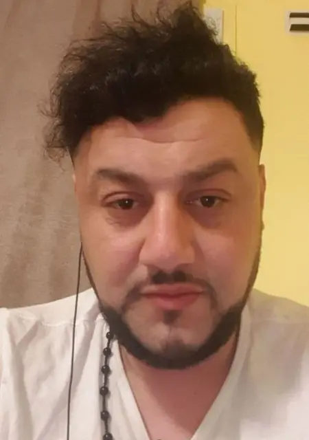 Я Rachide, 41, знакомлюсь в Париже