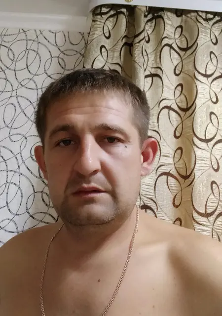 Я Виталий, 39, из Рудного, ищу знакомства без обязательств