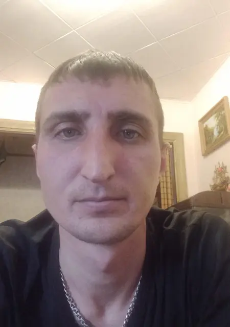 Рафаэль из Усть-Кута, ищу на сайте знакомства на одну ночь