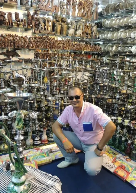 Евгений из Армавира, ищу на сайте знакомства на одну ночь