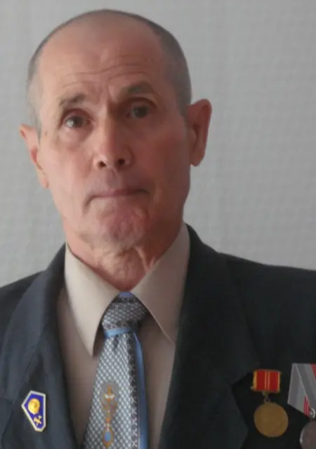 Виктор из Черепанова, ищу на сайте знакомства на одну ночь