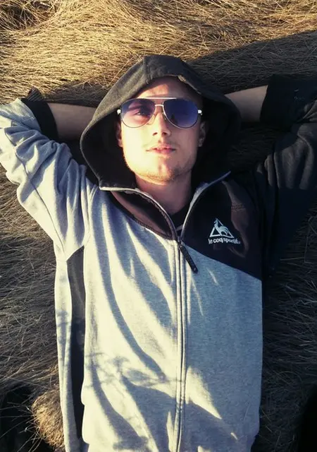 Я Александр, 35, из Губкина, ищу знакомство для дружбы