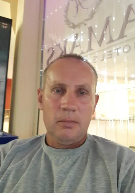 Дмитрий из Салавата, мне 53, познакомлюсь на одну ночь