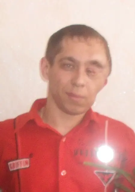 Я Илья, 38, из Орска, ищу знакомства без обязательств