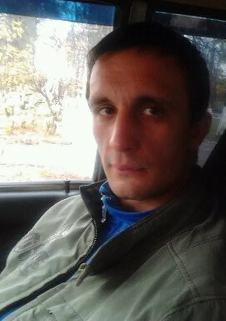 Я Dima, 43, из Коврова, ищу знакомства без обязательств