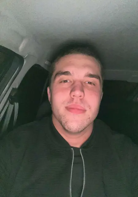 Павел из Магнитогорска, ищу на сайте знакомства на одну ночь