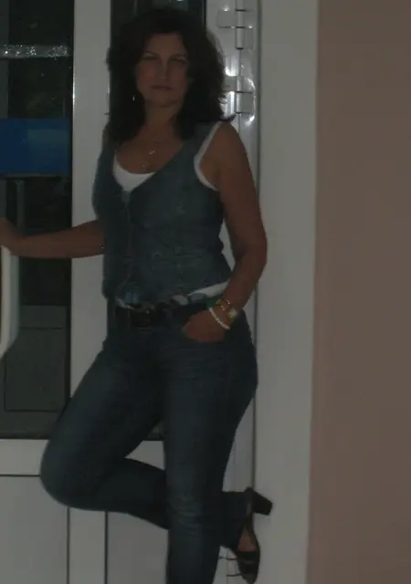 Лана из Великого Новгорода, мне 45, познакомлюсь для постоянных отношений