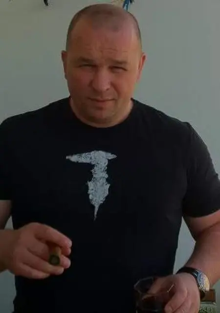Я Семен, 54, из Воронежа, ищу знакомства на одну ночь