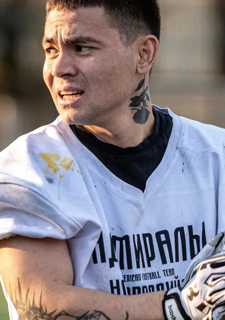 Александр из Таганрога, мне 25, познакомлюсь для общения