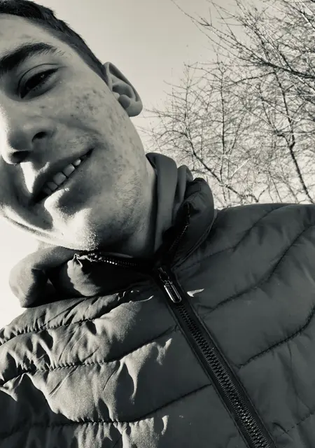 Oleg Vengerovv з Харкова, мені 25 років, познайомлюсь на одну ніч