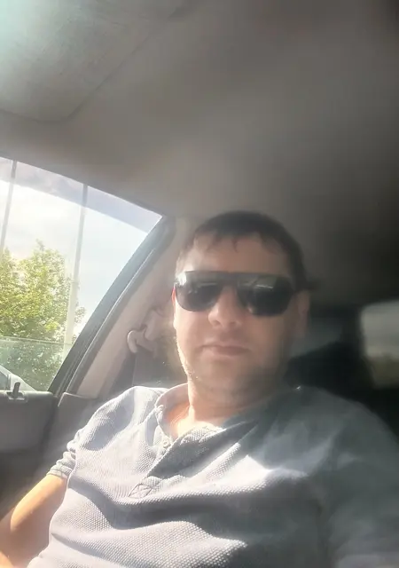 Serj из Кургана, мне 39, познакомлюсь на одну ночь