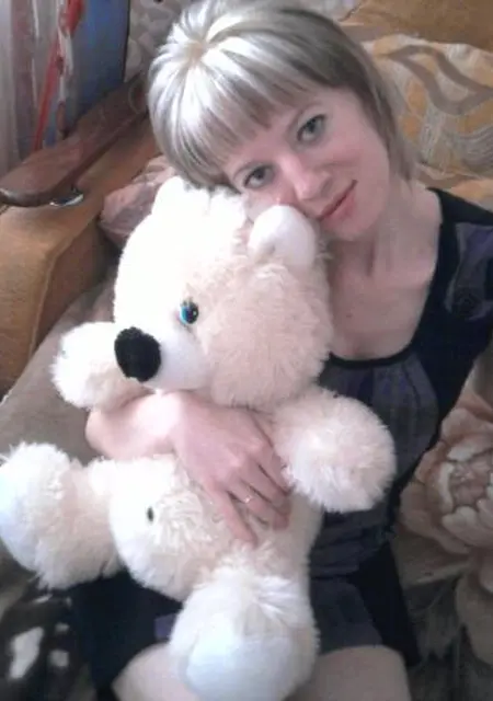 Я Ирина, 40, из Львова, ищу знакомства без обязательств