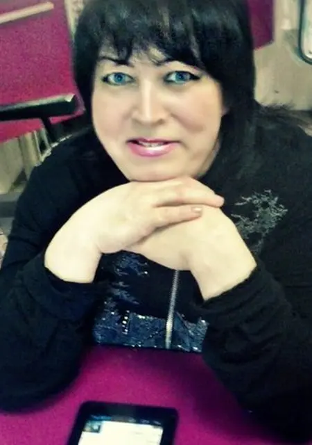 Я Svetochka, 59, из Ярославля, ищу знакомства без обязательств