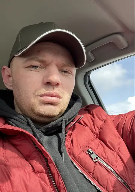 Я Дмитрий, 36, знакомлюсь без обязательств в Калининграде