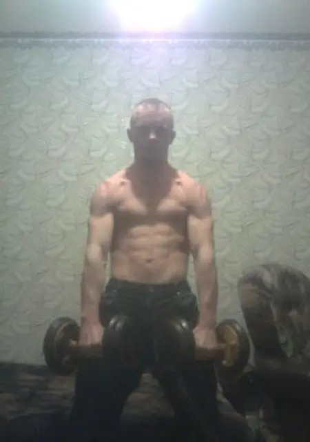 Я Павел, 38 років, знайомлюсь без зобов'язань у Луганську