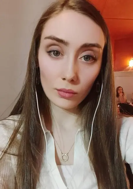 Я Apollonia, 27, из Санкт-Петербурга, ищу знакомство для приятного времяпровождения