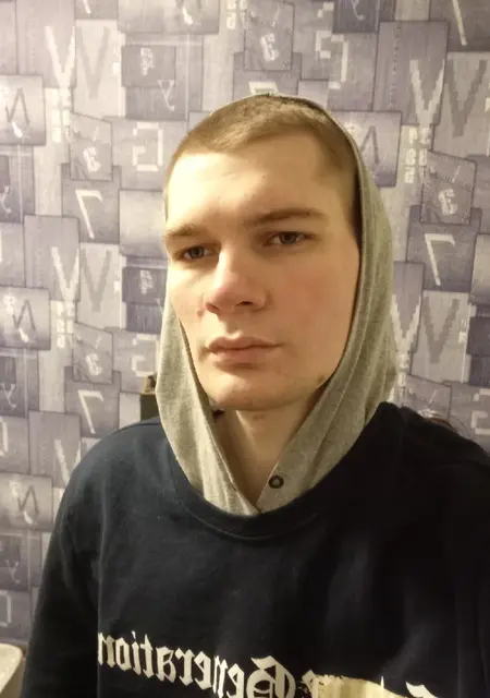 Я Николай, 25, из Лесосибирска, ищу знакомство для приятного времяпровождения