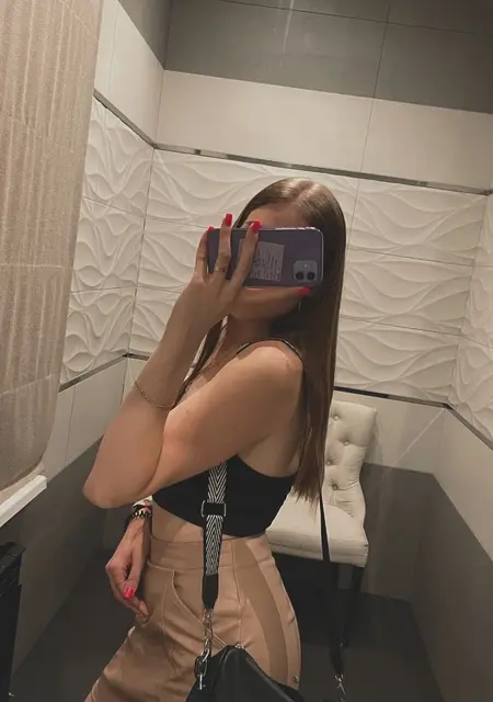 Kristi из Брянска, мне 23, познакомлюсь для приятного времяпровождения