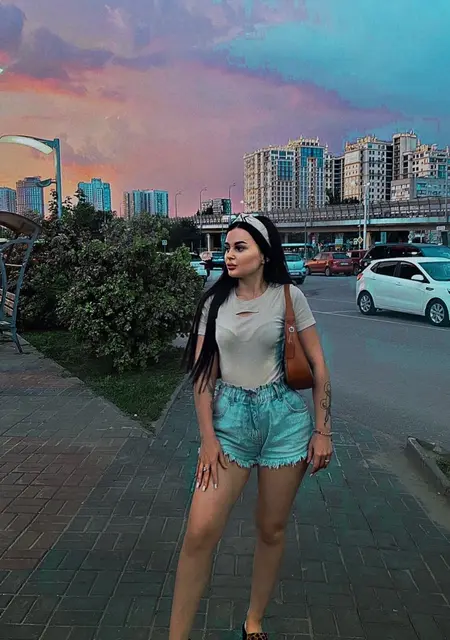 Лина из Волгограда, ищу на сайте приятное времяпровождение