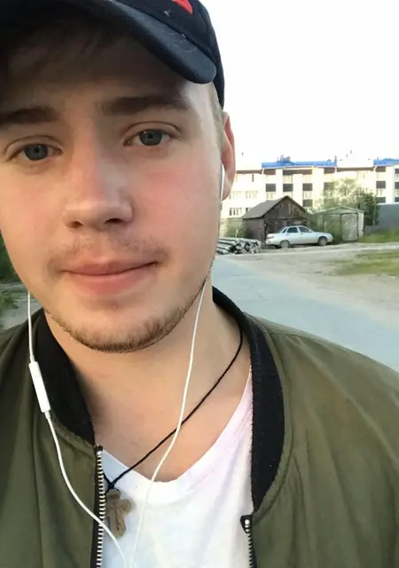 Александр из Тарко-Сале, мне 26, познакомлюсь на одну ночь