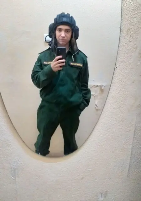 Андрей из Туймаз, мне 23, познакомлюсь для приятного времяпровождения