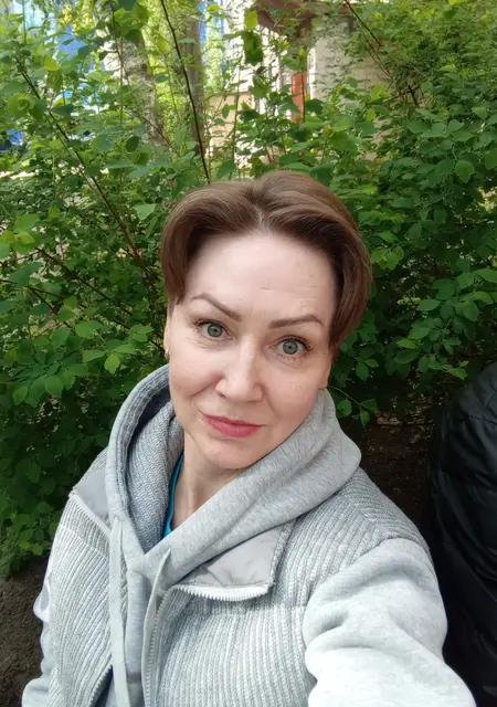 Я Соня, 48, из Воронежа, ищу знакомства без обязательств