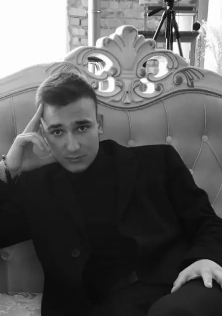 Макар из Тамбова, ищу на сайте знакомства на одну ночь