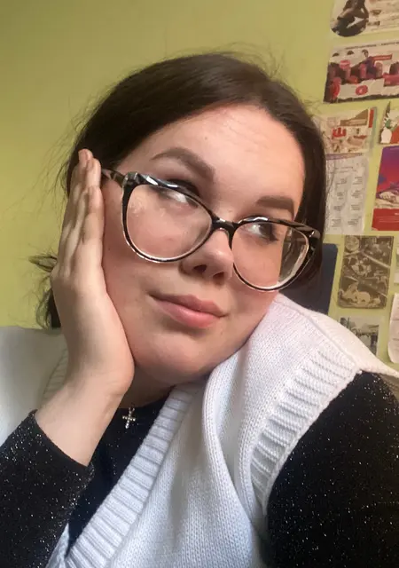 Я Алина, 23, знакомлюсь для общения в Костроме