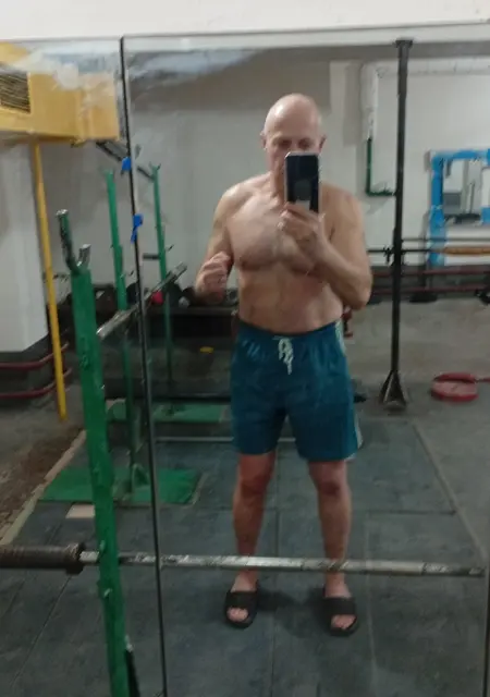 Леонид из Екатеринбурга, ищу на сайте знакомства на одну ночь