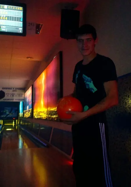 Я Денис, 39, из Железногорска, ищу знакомства без обязательств