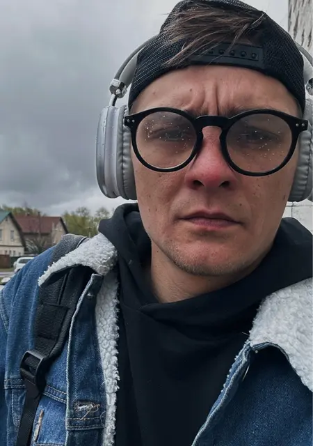 Михаил из Санкт-Петербурга, ищу на сайте открытые отношения
