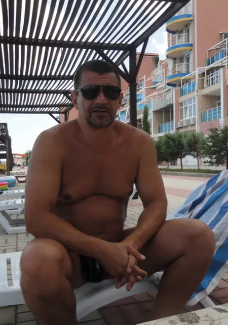 Павел из Луганска, мне 55, познакомлюсь для дружбы